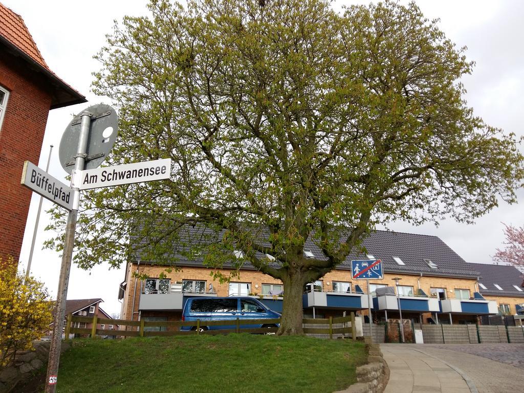 Ferienwohnung Am Schwanensee Ploen Exterior photo